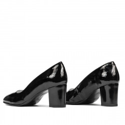 Elegantné dámske topánky 1268 čierny lak