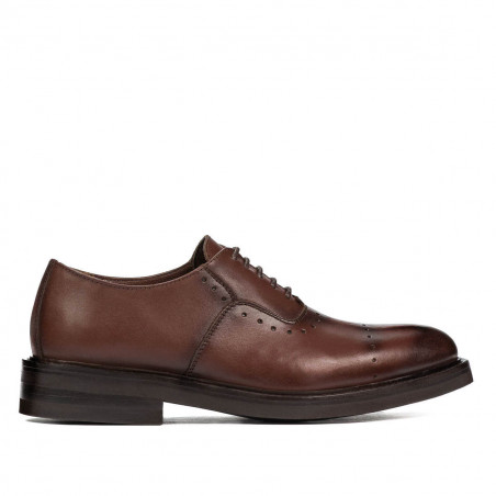 Elegantné topánky pre mládež 381 koňak