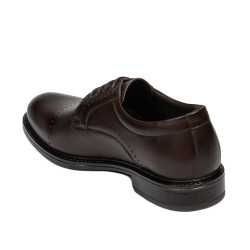 Elegantné pánske topánky 965 a káva