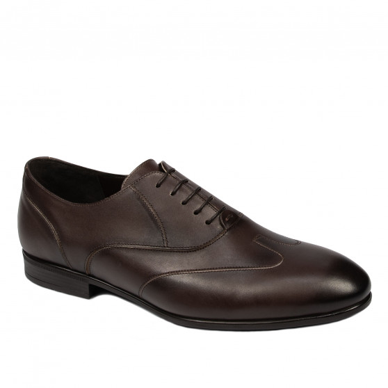 Elegantné pánske topánky 964 a káva