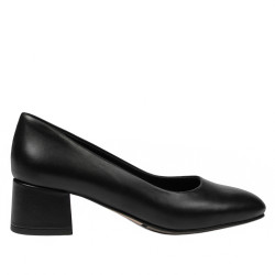 Elegantné dámske topánky 1331 čierne