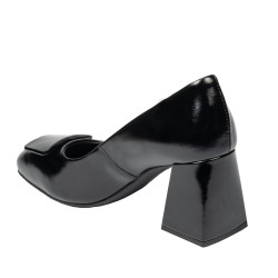 Elegantné dámske topánky 1324 čierny lak