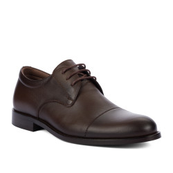 Elegantné pánske topánky 930 a káva