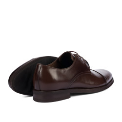 Elegantné pánske topánky 9008 a káva