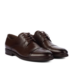 Elegantné pánske topánky 9008 a káva