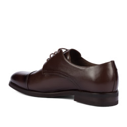 Elegantné pánske topánky 9008 a káva